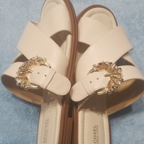 MICHAEL KORS SANDALS - Picture 2 of 8